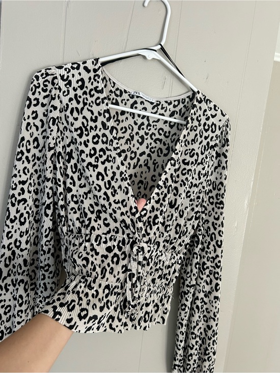 Zara Tops - Zara Black and White Leopard Print Long Sleeve Blouse